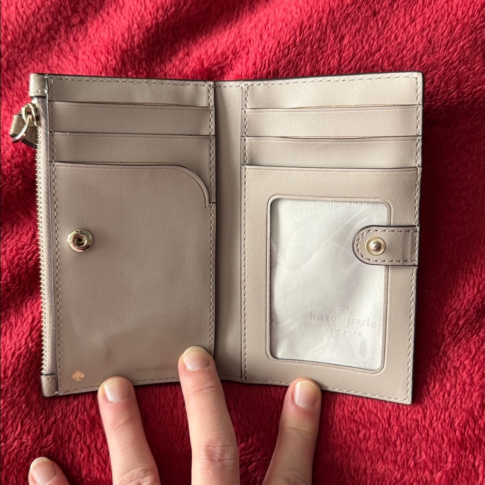Kate Spade Wallet - Picture 2 of 6
